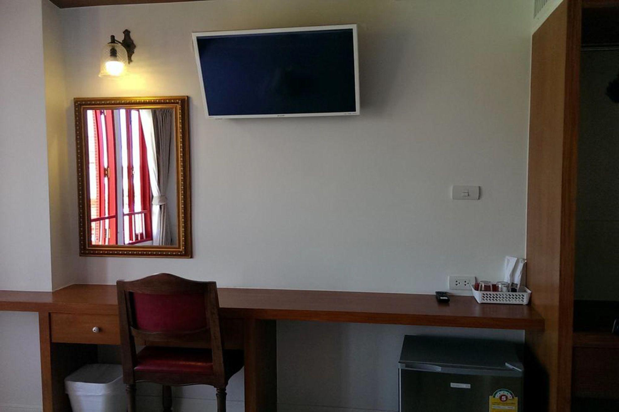 Lertnimit Boutique Hotel Hua Hin Exterior photo
